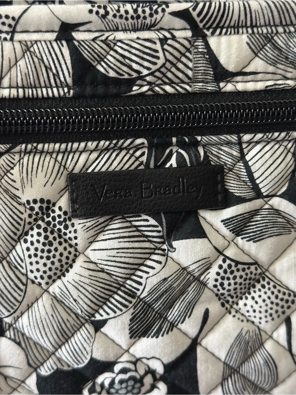 Vera Bradley Tote Bag Coin Purse And Keychain Bundle NWT - Picture 3 of 10